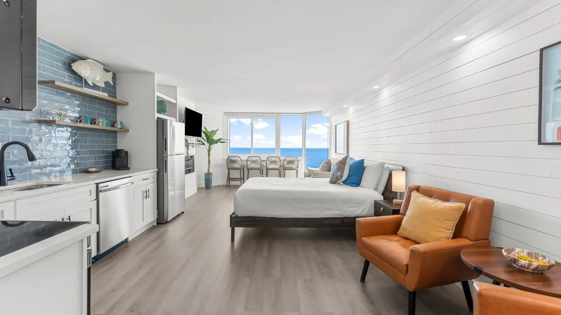 Fantastic Fully Renovated Beach Front Condo - Incredible View - Top Of The Gulf 723 بنما سيتي بيتش