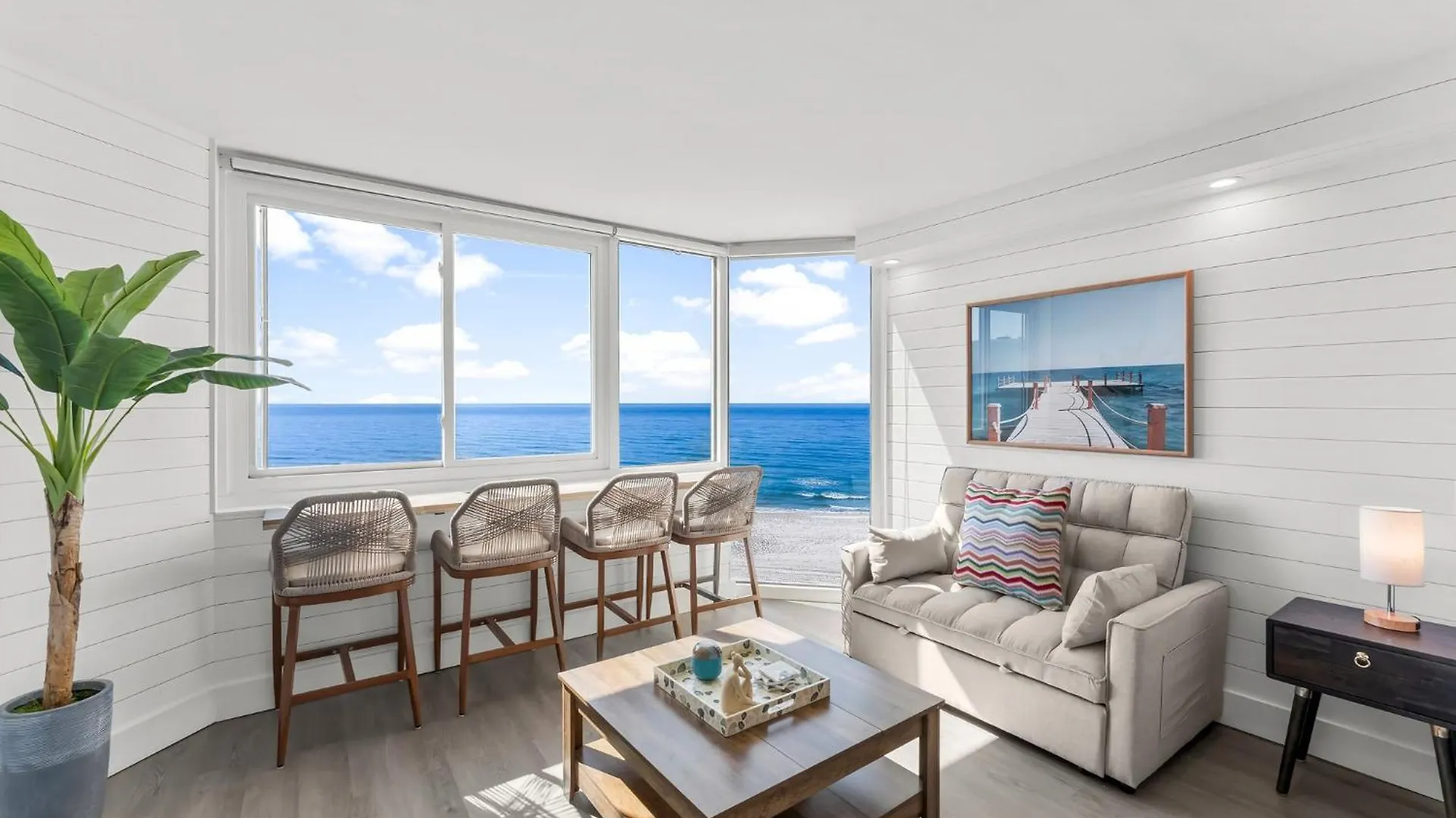 Fantastic Fully Renovated Beach Front Condo - Incredible View - Top Of The Gulf 723 location